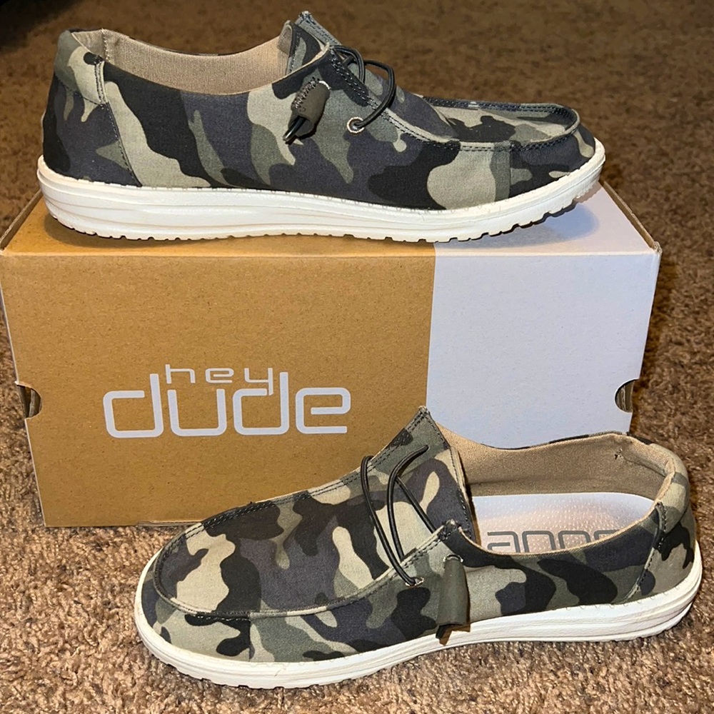 Camo Women’s Hey Dudes